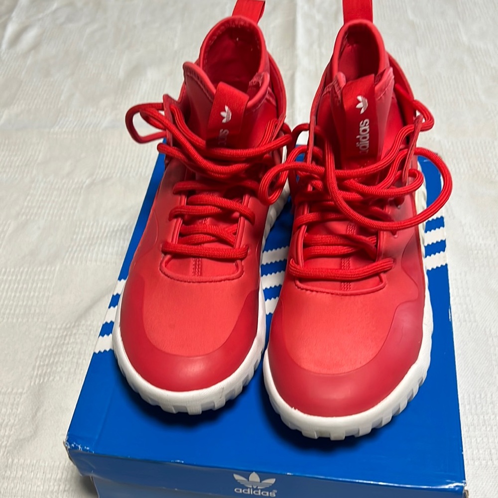 Ladies adidas sneakers